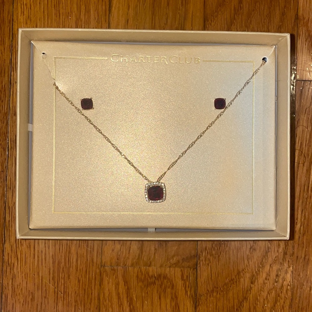 Gold ruby cush end sets